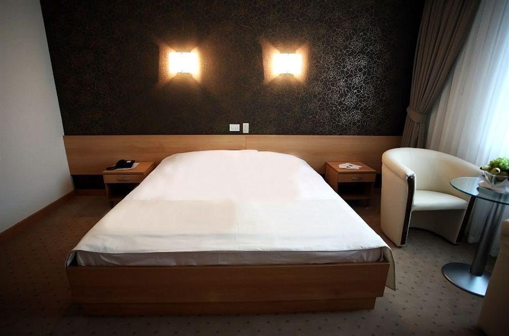 Hotel Zovko Zagreb سيسفيت المظهر الخارجي الصورة