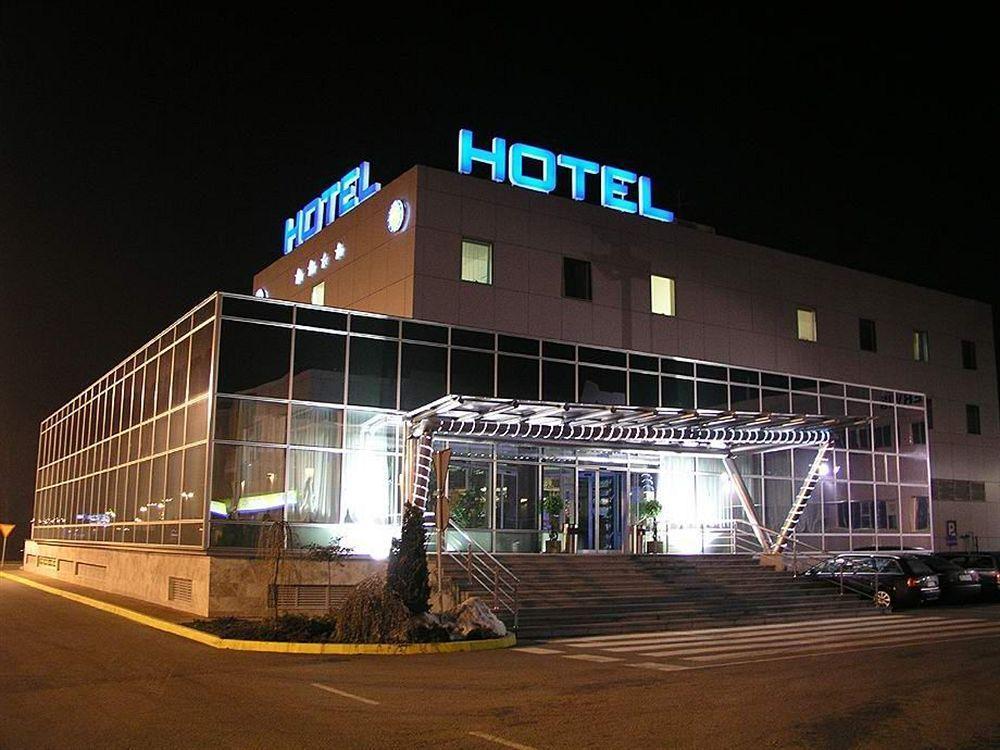Hotel Zovko Zagreb سيسفيت المظهر الخارجي الصورة